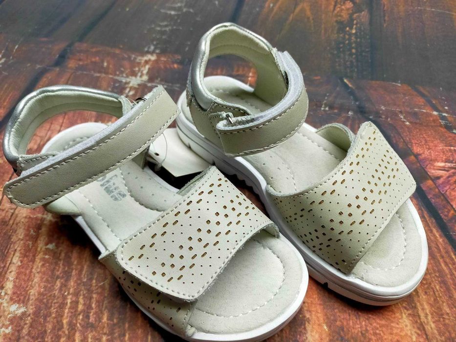 Sandały dziewczęce 26,28,29,31