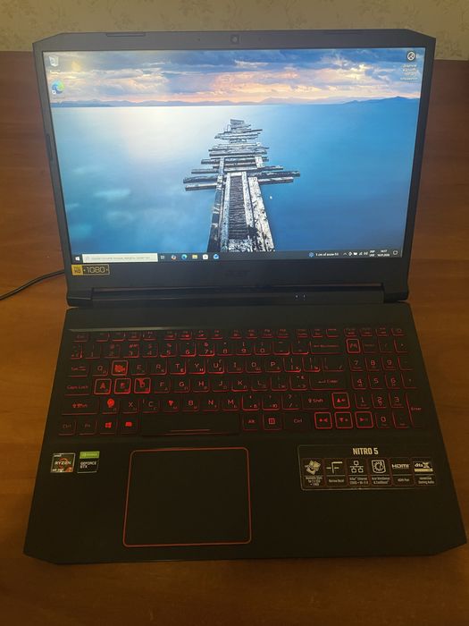 Acer nitro 5. Ryzen 7, gtx1650 ti 4 g ram