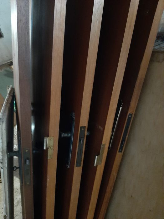 5 portas de madeira64739986649986123