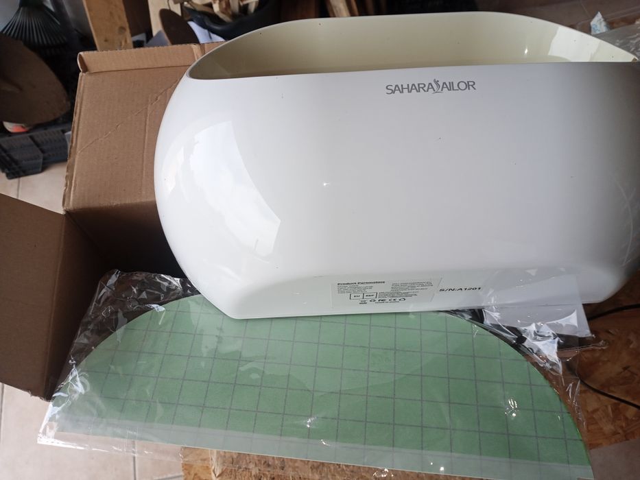 Suporte de papel higiénico , papel de mãos e apanha moscas