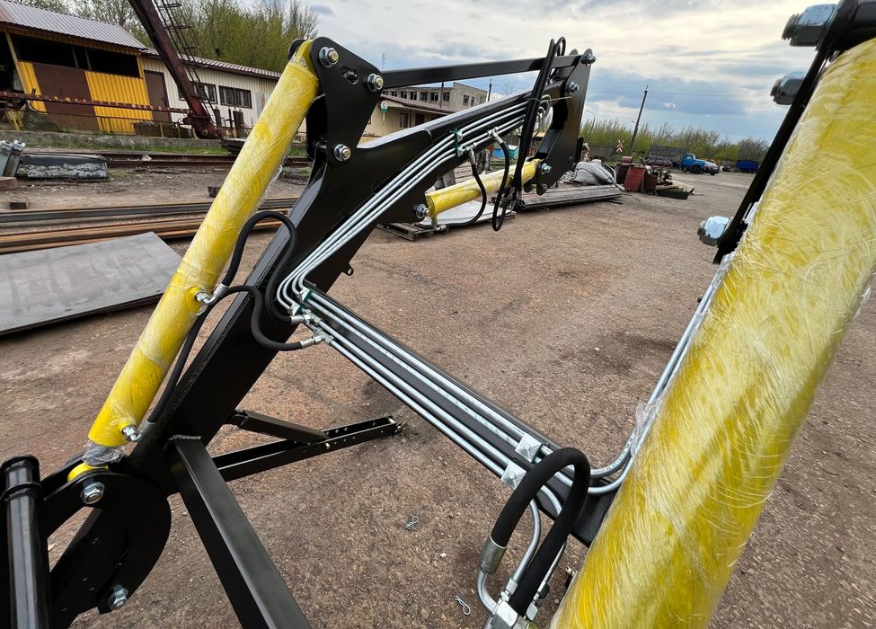 Швидкознімний навантажувач з ковшем для трактора ЮМЗ МТЗ + Джойстик