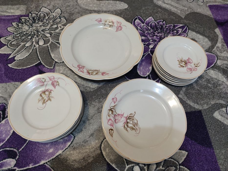 Фарфоровый сервиз, тарелки Барановка, СССР 18 предметов.
