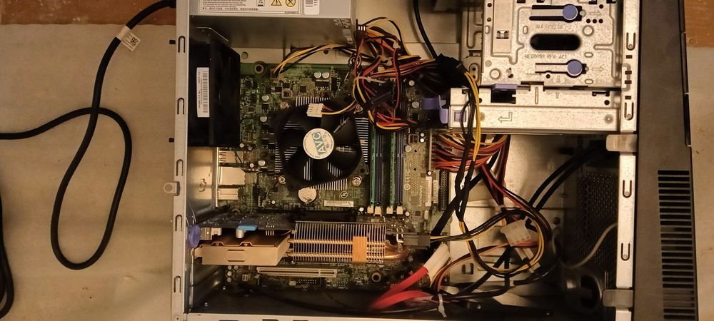 Komputer stacjonarny i3 SSD+hdd dedykowana kartą graficzną 1g