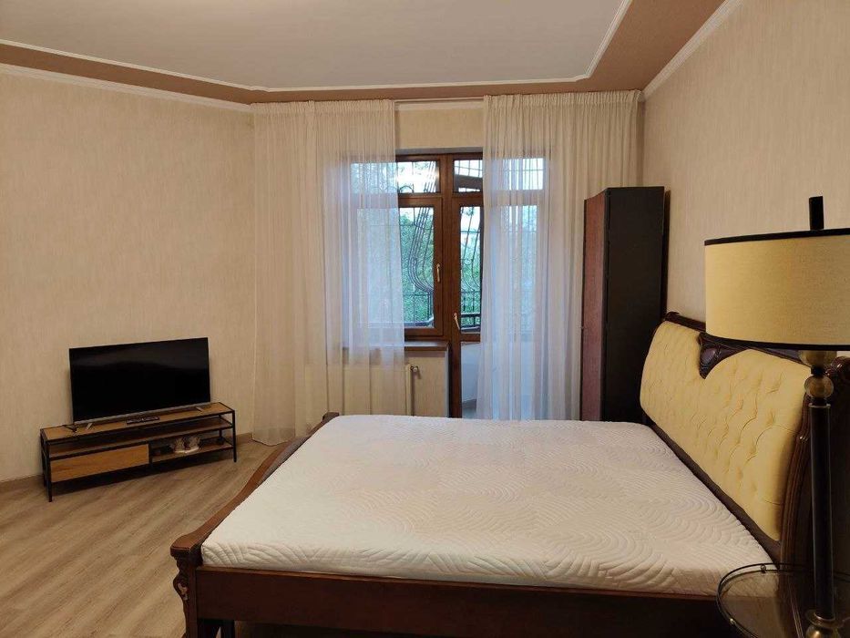 Оренда квартири у м. Львів по вул. Замарстинівська 240     1 кімнатна. Ціна 21500 грн.
