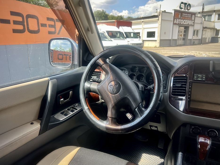 Mitsubishi Pajero Wagon
