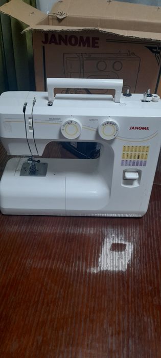 продам швейну машинку   JANOME  1143