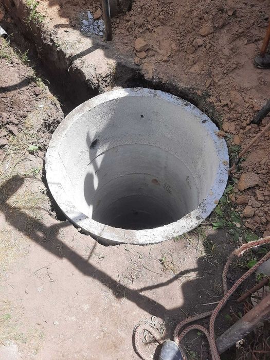 Чистка криниць, поглиблення. Копання криниць під ключ