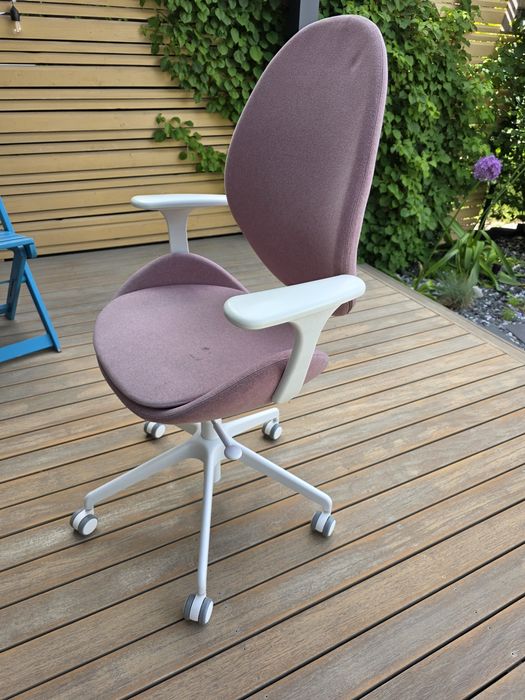 Fotel krzesło biurowe Ikea Hattefjall pastelowy róż