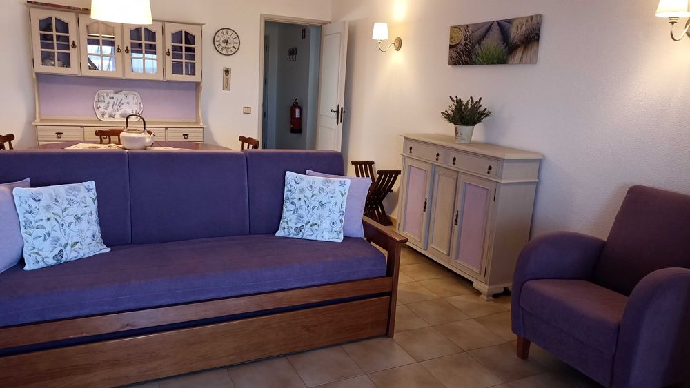 Apartamento T1 (agosto) a 250 m da passadeira da Praia da Manta Rota | Wi-Fi e AC | Vista Mar