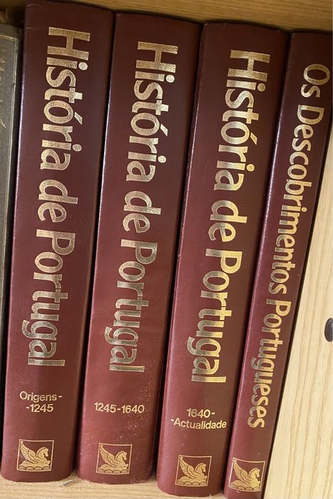 Conjunto de livros “ História de Portugal “