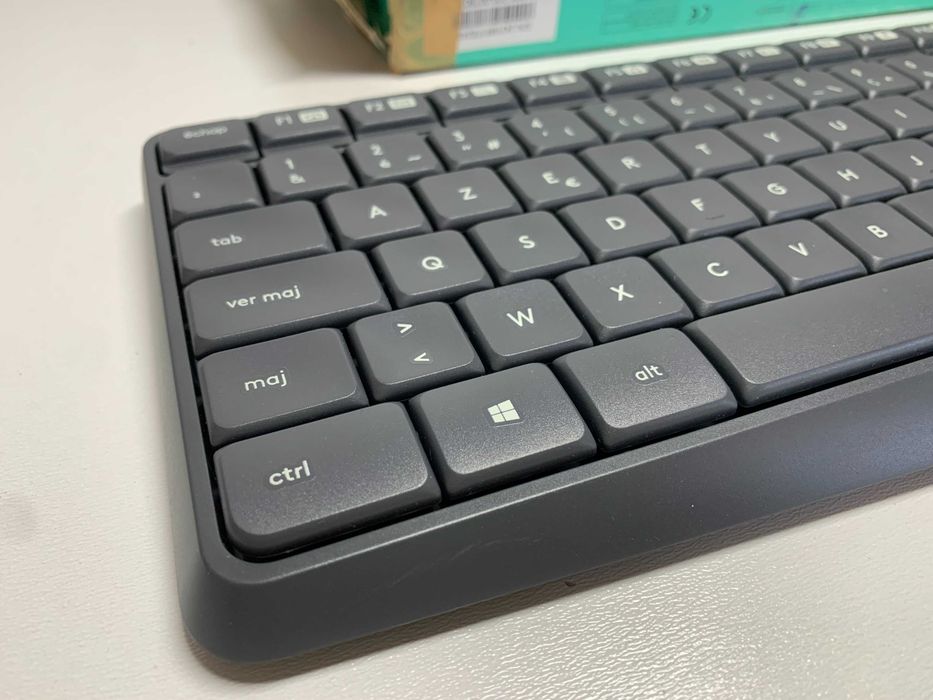 Logitech MK235 Combo Zestaw Klawiatura i Mysz WIN USB 2,4 GHz AZERTY