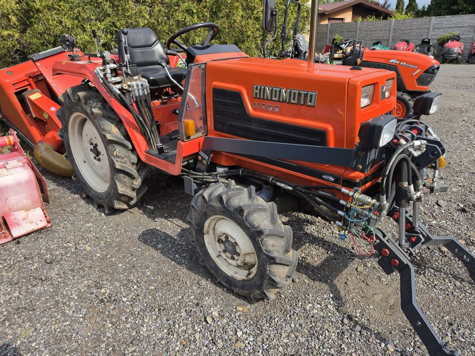 Traktorek japoński hinomoto n239 tuz hydraulika 4x4 nowe opony iseki kubota yanmar