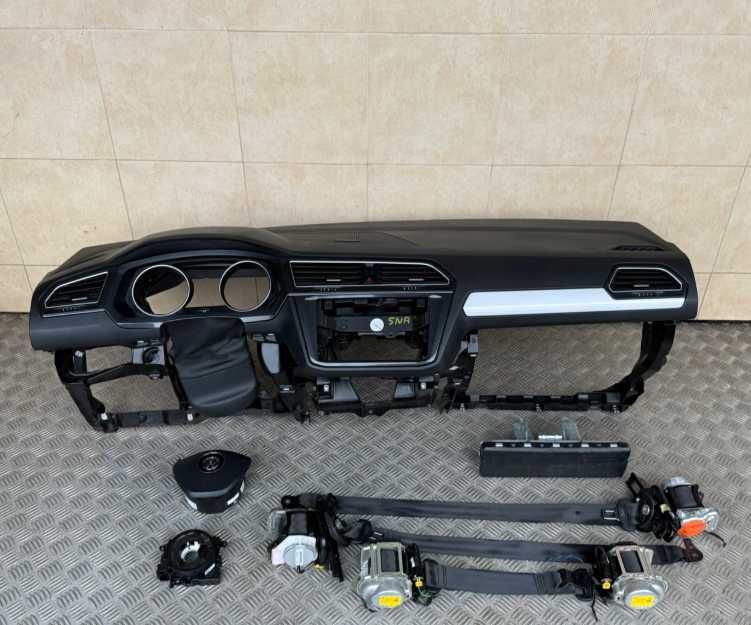 Торпеда консоль VW Tiguan II III USA EU Разборка тігуан