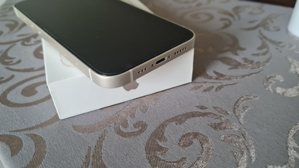 Sprzedam iphone 13  128gb