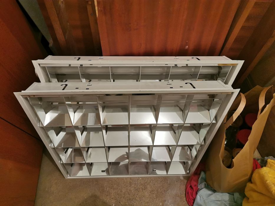 Lampa rastrowa sufitowa