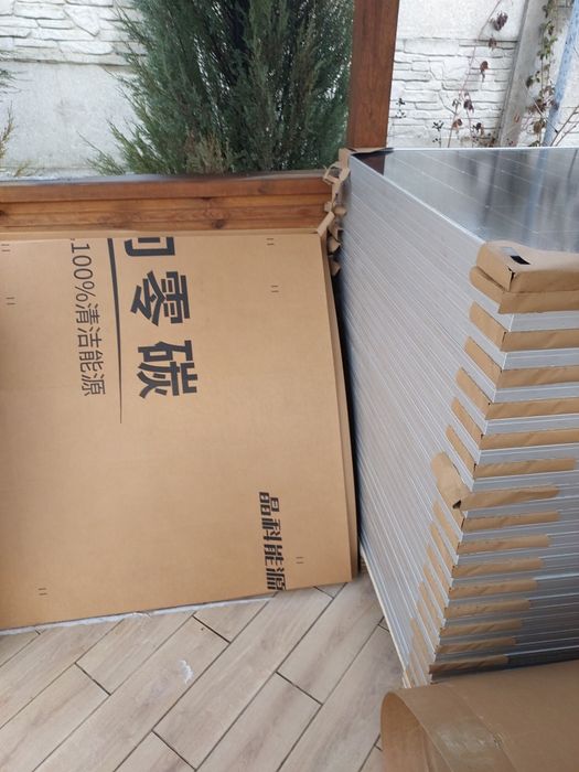 Сонячна  панель  590 втJinko Solar  двусторо