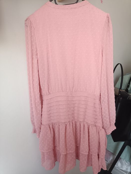 Cropp rozmiar 36 S pudrowa sukienka mini z wiązaniem plumetti