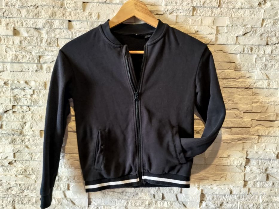 Bluza sportowa czarna 134 140
