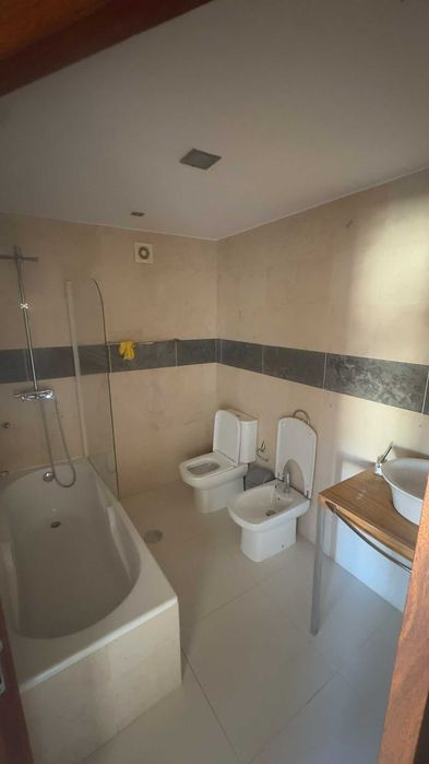 T3 na Póvoa de Varzim | Excelentes áreas, arrumos e localização central | Ideal para famílias ou empresas