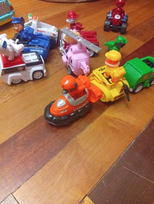 Машинки різні дитячі