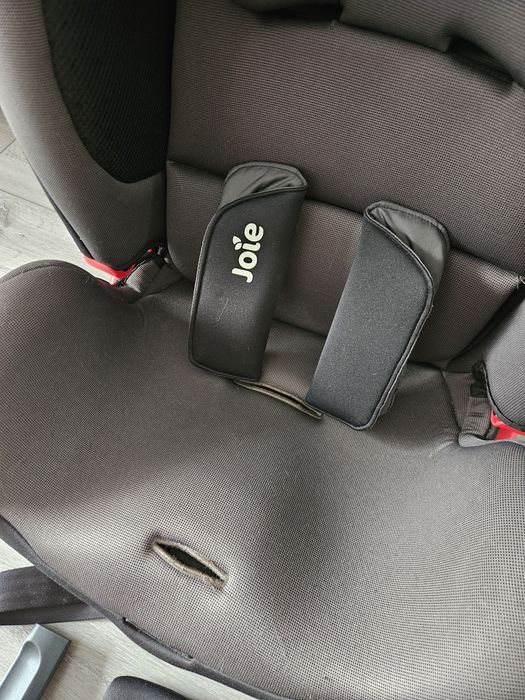 Fotelik samochodowy Joie Bold R (grupa I, II, III, 9-36 kg)