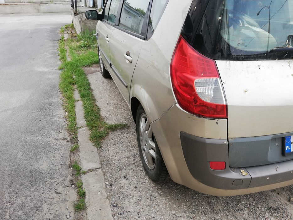 Renault Scenic II 1,9 DCI 2005r- Klapa tył i inne  części