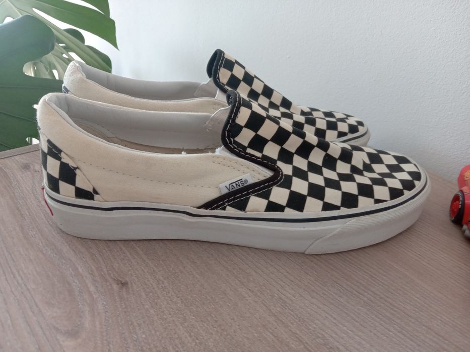 Trampki Vans wsuwane rozmiar 40,5