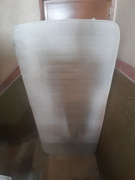 Colchao ortopedico de solteiro 10€