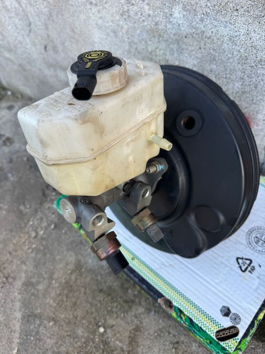 Vendo servo freio e bomba de travão BMW e46 330d 204cv