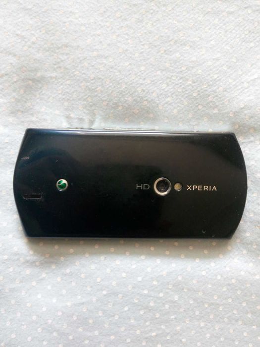 Телефон Sony Xperia, хорошее состояние, пленка, андроид 4