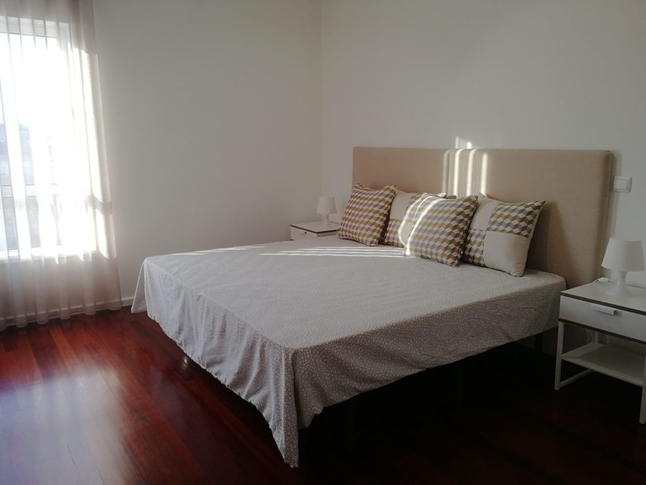 Arrenda-se T3 mobilado no centro de Barcelos | 140 m² | Com elevador.