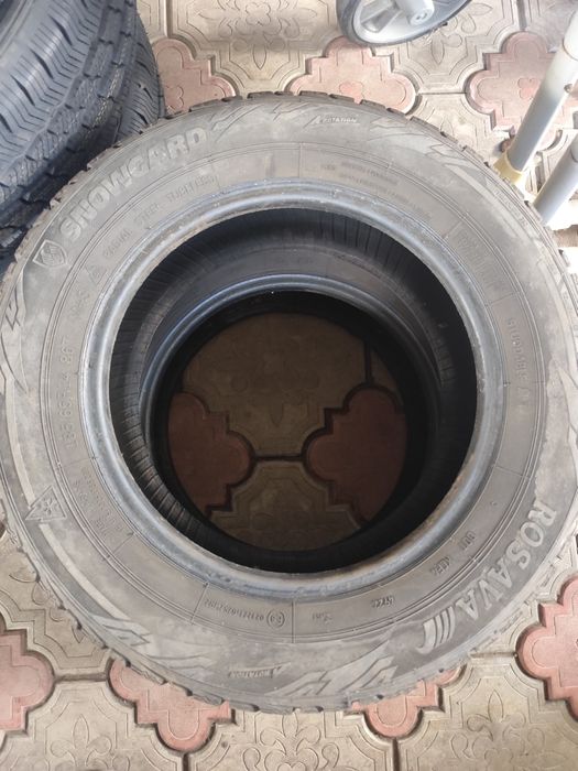 Пара зимних шин 185/65/14