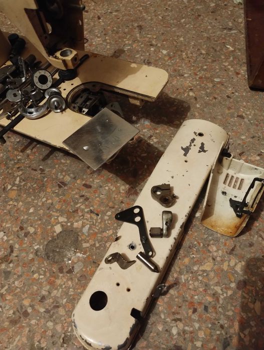 Запчасти швейной машинки