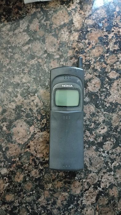 Telemóvel vintage NOKIA 8110