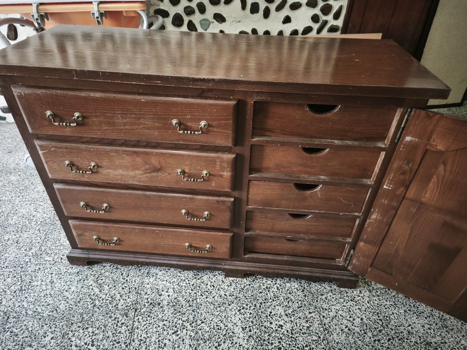 Cómoda antiga para restauro