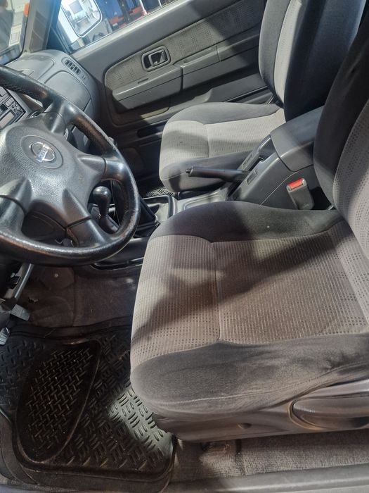 Nissan navara d22