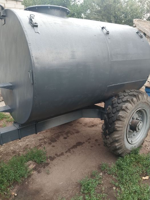 Продам бочку 3.2 куба