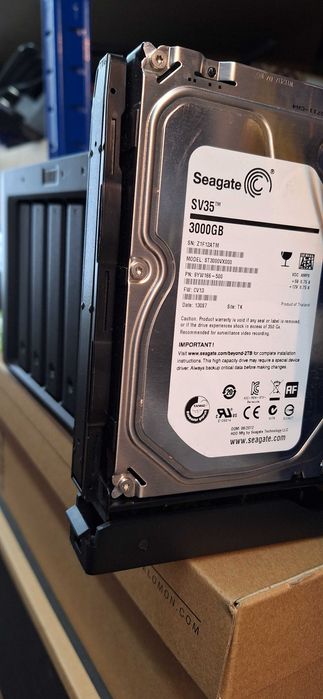 Synology DX513 NAS