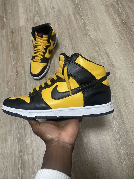 Nike Dunk High Retro « University Gold/Black - White