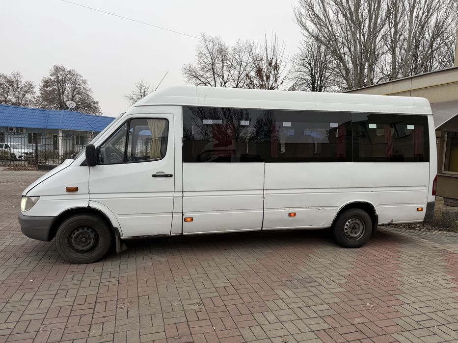 Продам Мерседес Спринтер 2.7