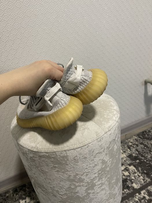 Кросівки в сіточку розмір 37