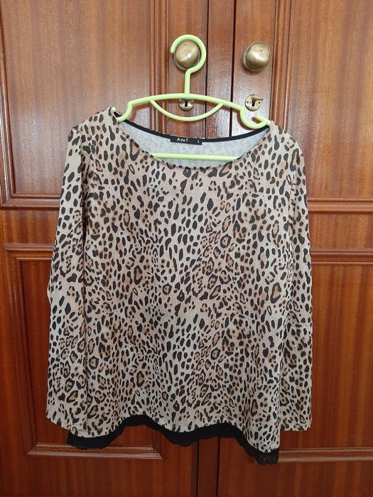Camisola/túnica tigresa com renda ao fundo