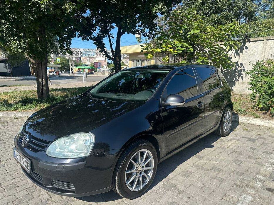 Volkswagen Golf V