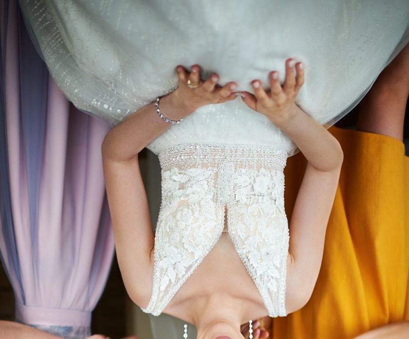 Suknia ślubna literka A