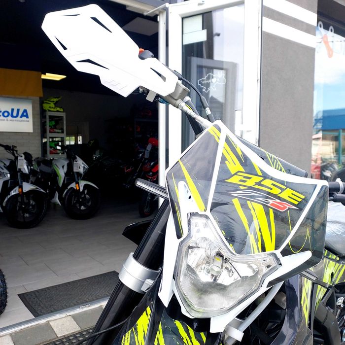 Мотоцикл BSE J4, 300 см3, 25 к.с., додатковий бак, гарантія, доставка