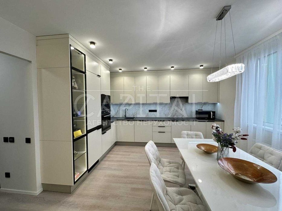 Продаж  ЛИКО ГРАД 3 кімнати  Максимовича Михайла ГЕНЕРАТОР