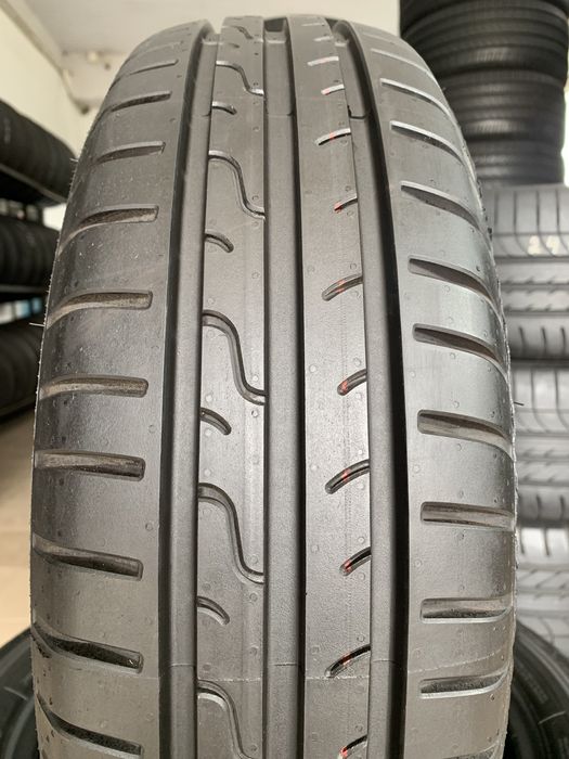 Комплект літніх шин 165/65/15 81Н DUNLOP Sport dlu Response