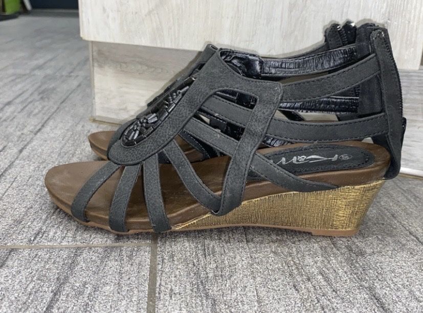 Sandały na koturnie K&M