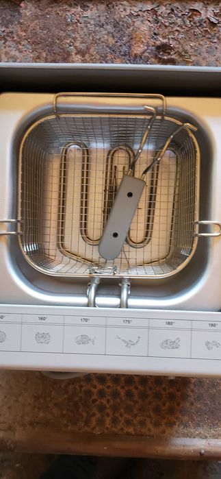 Fritadeira nova   marca Solec