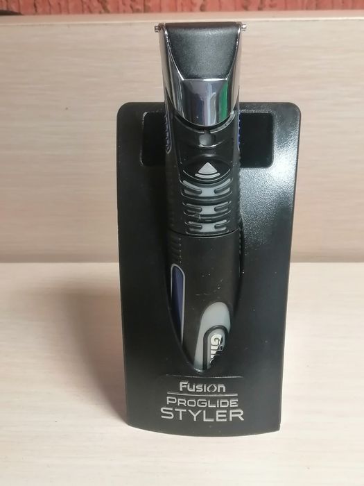 Бритва-стайлер,, Gillette,,